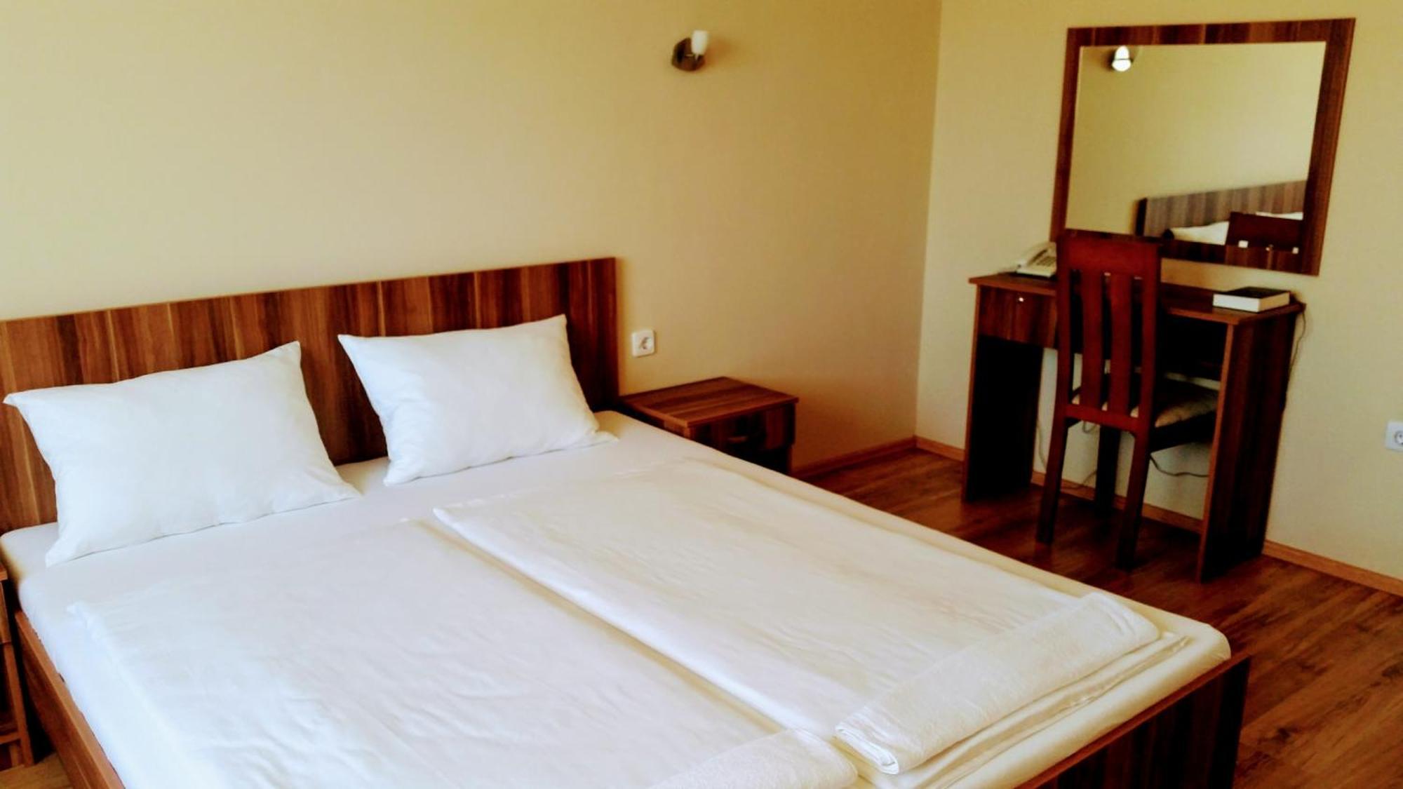 Hotel Sormester Szarvas Luaran gambar