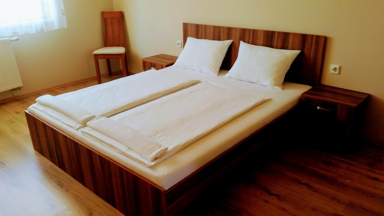 Hotel Sormester Szarvas Luaran gambar